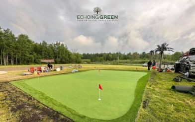 backyard putting green weather